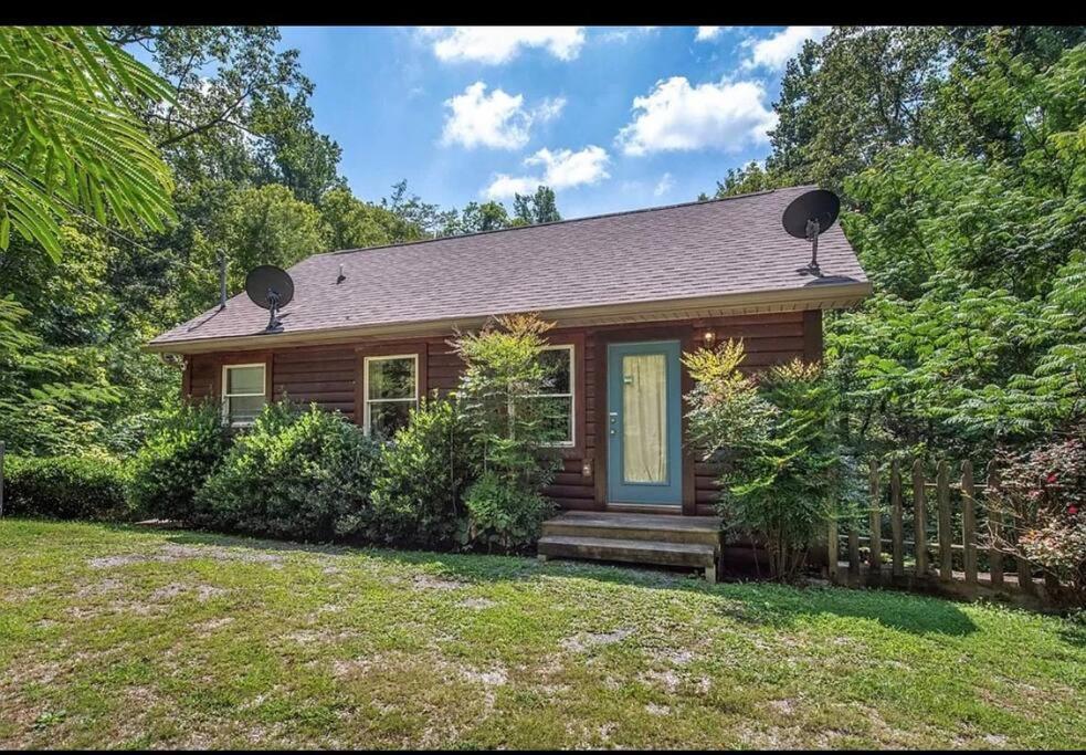 Smokey Mountain Retreat, Hot Tub, Game Room, Sleeps 8! Gatlinburg Zewnętrze zdjęcie