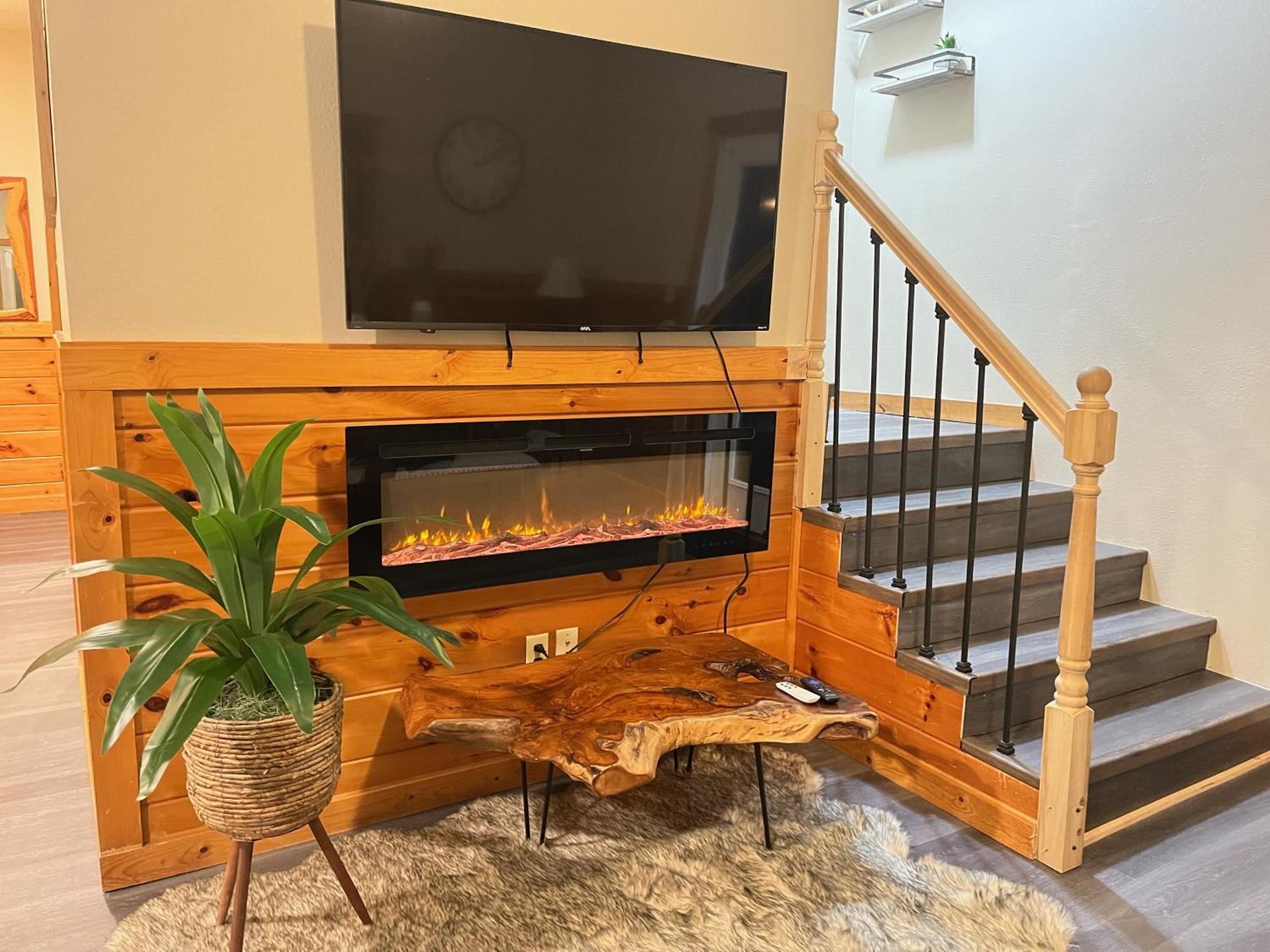 Smokey Mountain Retreat, Hot Tub, Game Room, Sleeps 8! Gatlinburg Zewnętrze zdjęcie
